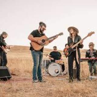 Cottage Creek presents an evening with The Alex Lucero Band.