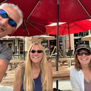 Cottage Creek presents live music by Blue House