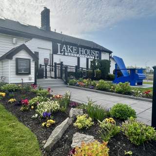 Lake House Restaurant