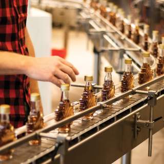 Maple Leaf Place - Maple Syrup Experience & Chocolate Factory Experience