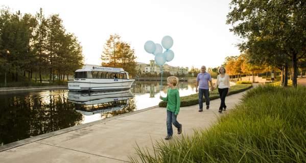 Cruise Along The Woodlands Waterway