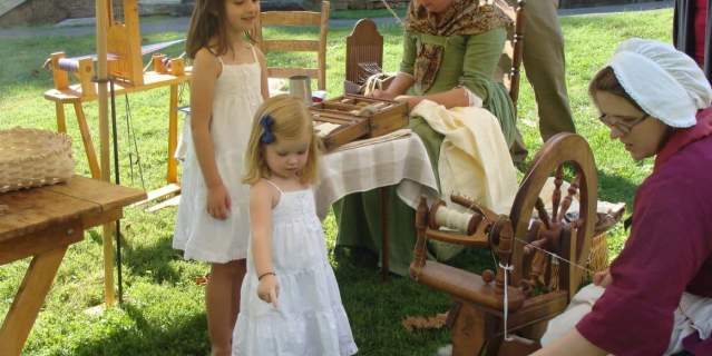 girls at Conrad Weiser Living History Day