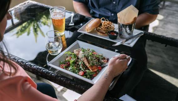 Visit Etown Like A Local: Discover Delicious Eats!