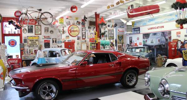 Jerry’s Classic Cars and Collectibles Museum