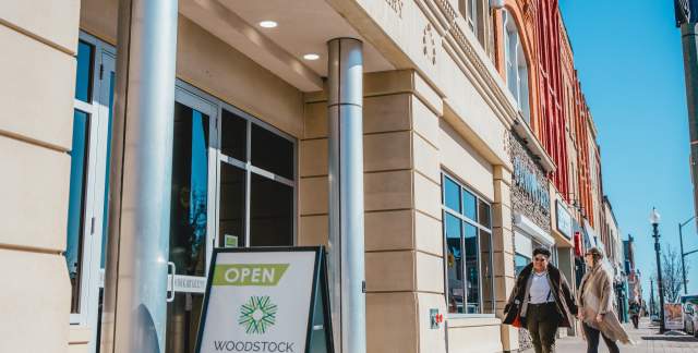 Woodstock Art Gallery entry