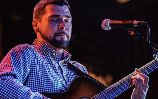 Live Music ft. Aaron Gee