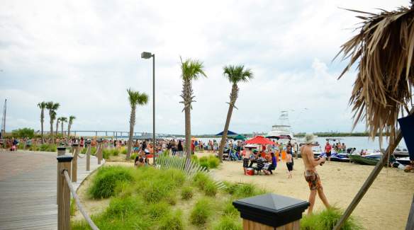 Beach and Marina- L'Auberge