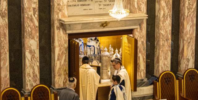 A group of people from the Jewish community during a religious ceremony