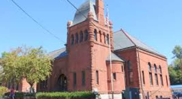 Spencer Richard Sugden Public Library