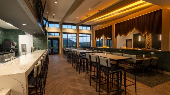 Charlie's Alpine Bistro