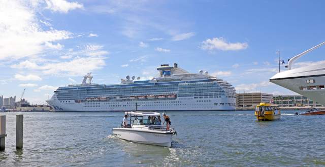 Cruise & Water Taxi