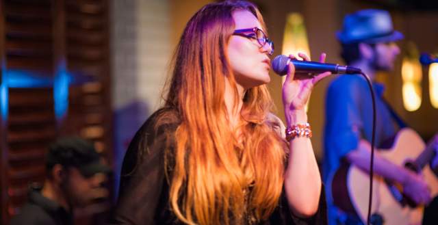 LiveMusicBar
