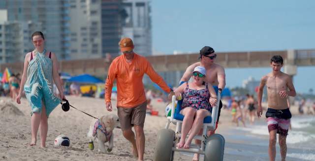 Video Thumbnail - youtube - Explore Family-friendly Greater Fort Lauderdale with Wheel the World