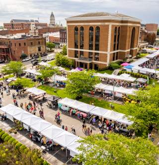 Discover Clarksville’s Markets: A Taste of Local Flavor and Community Spirit