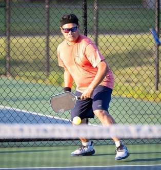Pickleball at Pioneer Park in Woodbury