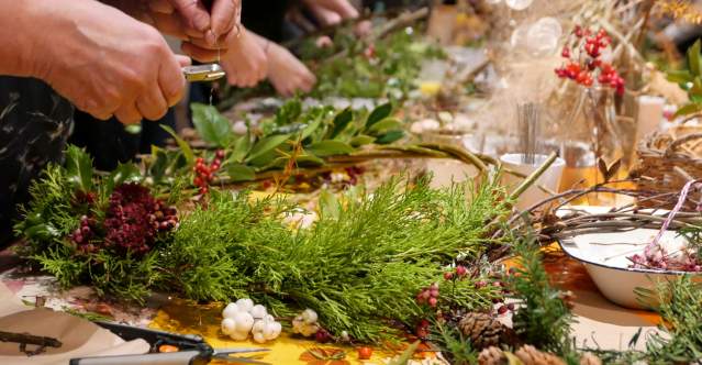 Wreath Making and Christmas Crafts in Belfast