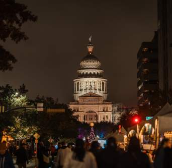 Downtown Holiday Stroll & Tree Lighting