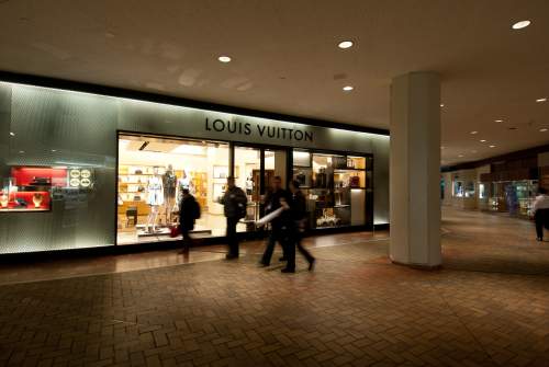 LOUIS VUITTON, Copley Place Mall, Back Bay, Boston, Massachusetts