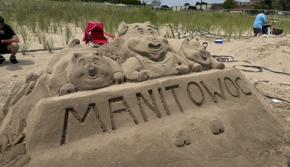 Wisconsin Sand Sculpting Festival Returns to Manitowoc’s Red Arrow Beach