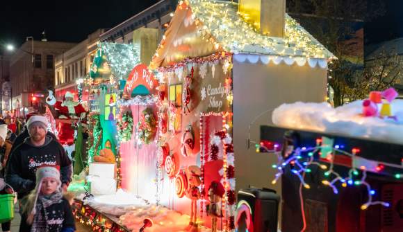 Lakeshore Holiday Parade Registration and Sponsorship Now Open