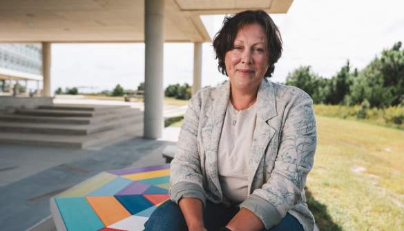 Lindsay Dubbs - Outer Edge