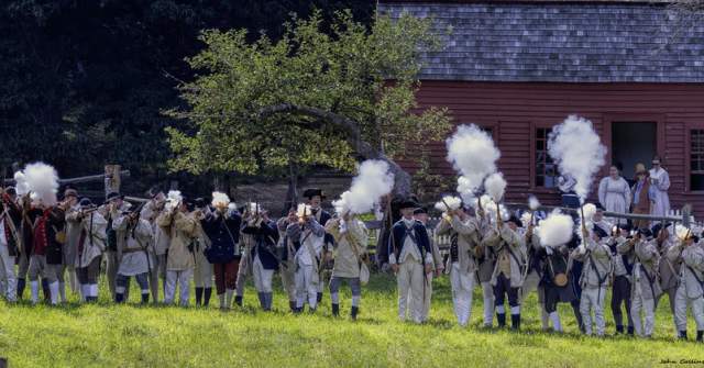 Redcoats & Rebels