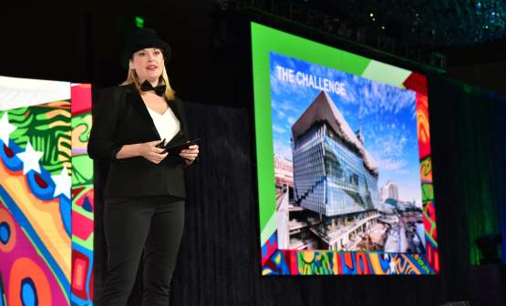 Presenter onstage