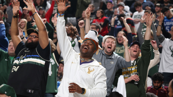 Milwaukee Bucks Game