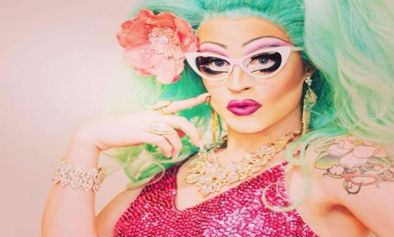 Magnolia Applebottom Drag Show!