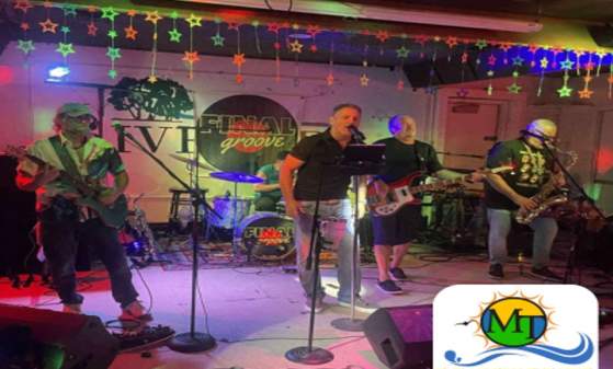 Quayside @ Nite with Final Groove