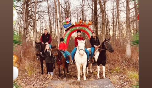 Christmas Horseback Trail Rides