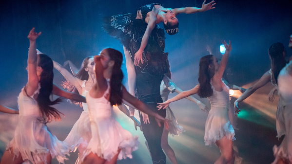 Milwaukee Ballet's Black Swan