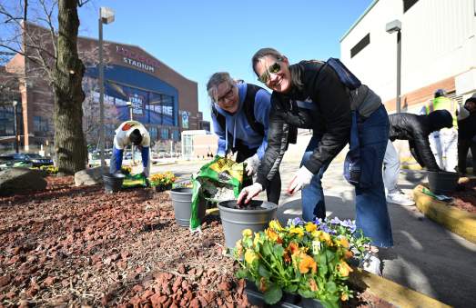 INDIANAPOLIS COMES TOGETHER FOR JIM MORRIS DAY OF SERVICE BEFORE 2026 NCAA® MEN’S FINAL FOUR®