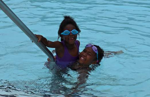 25_SIS_FreeCommunityPoolDay