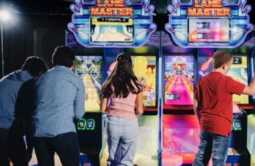 No Upside Down Required: An ’80s Nostalgia Day Trip in Clarksville