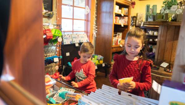 Little boy and girl playing in Pennypickle's in Temecula