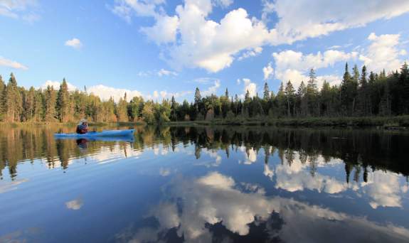 Canoe on Lake_Travis_Novitzky