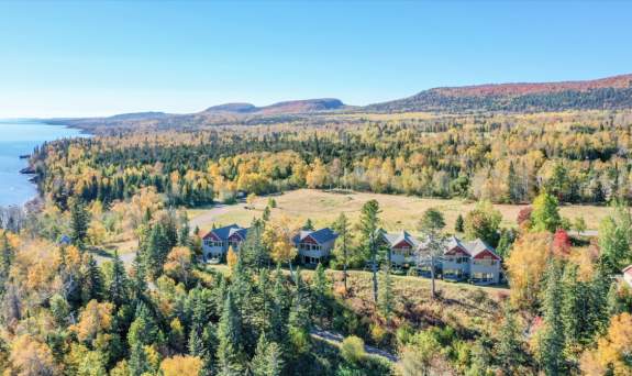 Stay 6 Nights, Get the 7th Night Free at Lutsen Lodging!