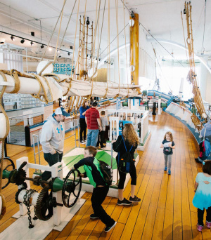 Discovery World - Great Lakes Schooner Exhibit