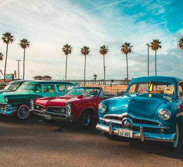 cars along hungtington beach