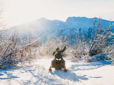 alaska snowmachine adventures