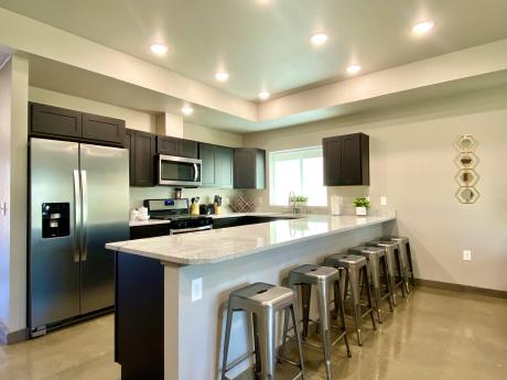 Glacier Suites Kitchens