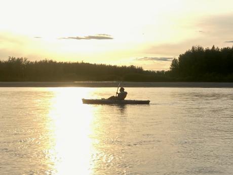 Kayaking under the midnight sun