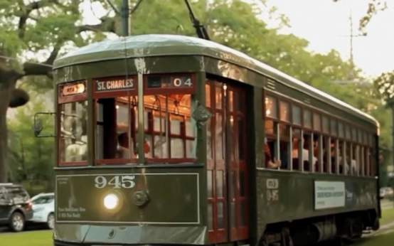 An Animated Gif of the St. Charles Ave Streetcar
