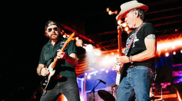 Brooks & Dunn by Ismael Quintanilla III for Country Calling