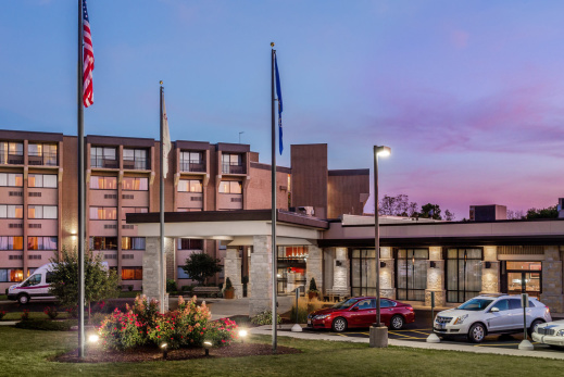 Crowne Plaza Milwaukee South