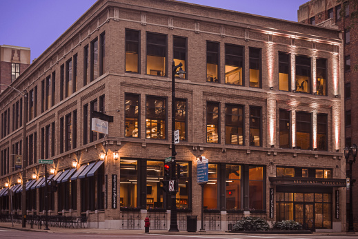 600 EAST Cafe & Business Center