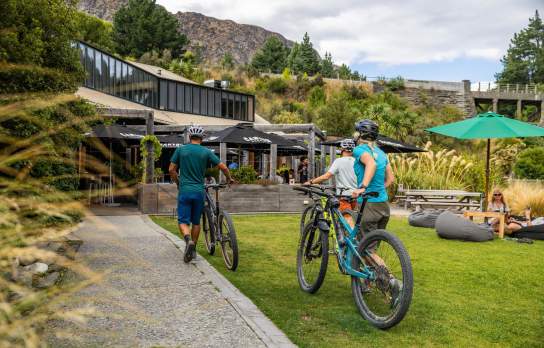 Canyon Brewing Restaurant après bike in summer