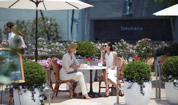 South Coast Plaza Alfresco Shopping