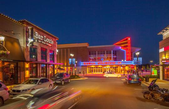 Regal Virginia Gateway Stadium 14 & RPX
